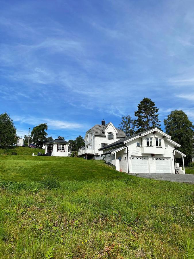 Visit Leif At Senja Apartment Gibostad Exterior photo