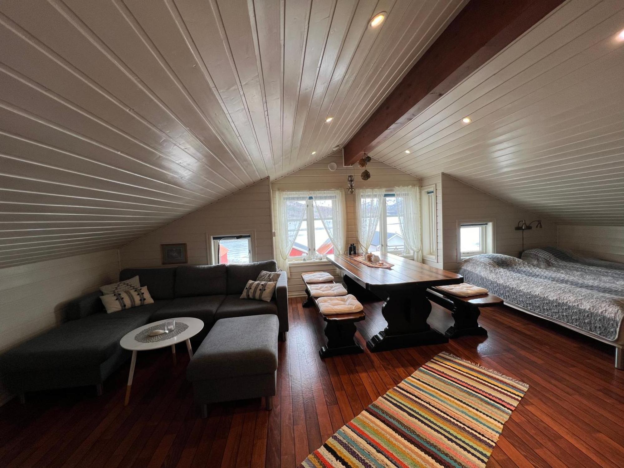 Visit Leif At Senja Apartment Gibostad Exterior photo